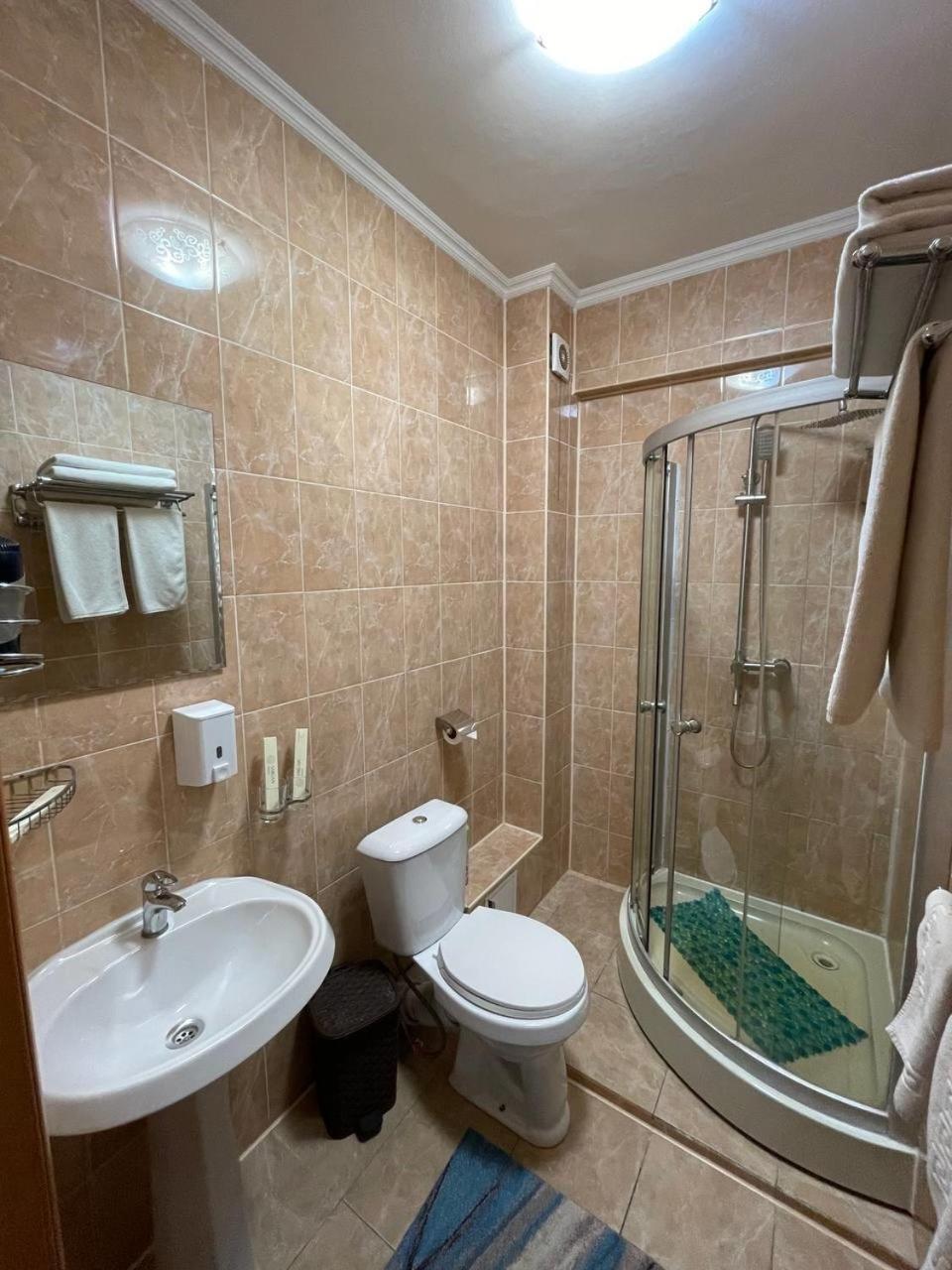 Shanyrak Hotel Темиртау Экстерьер фото