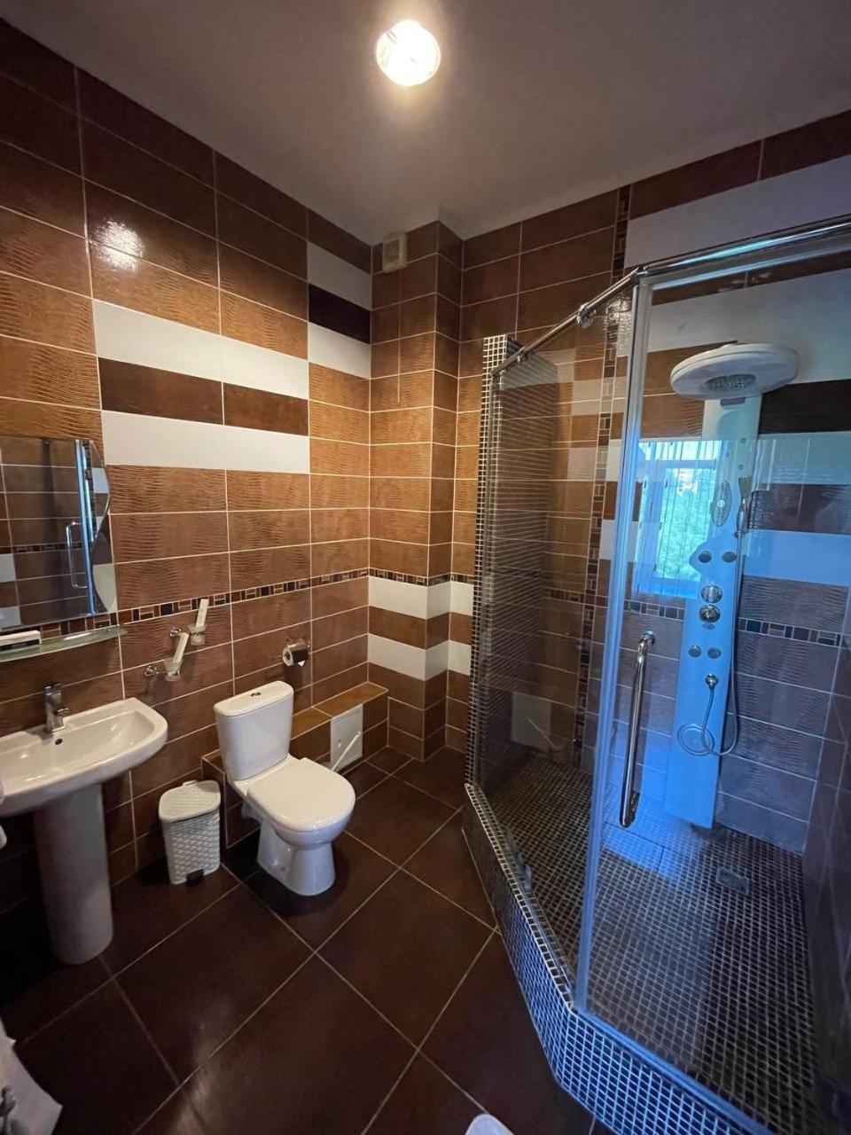 Shanyrak Hotel Темиртау Экстерьер фото