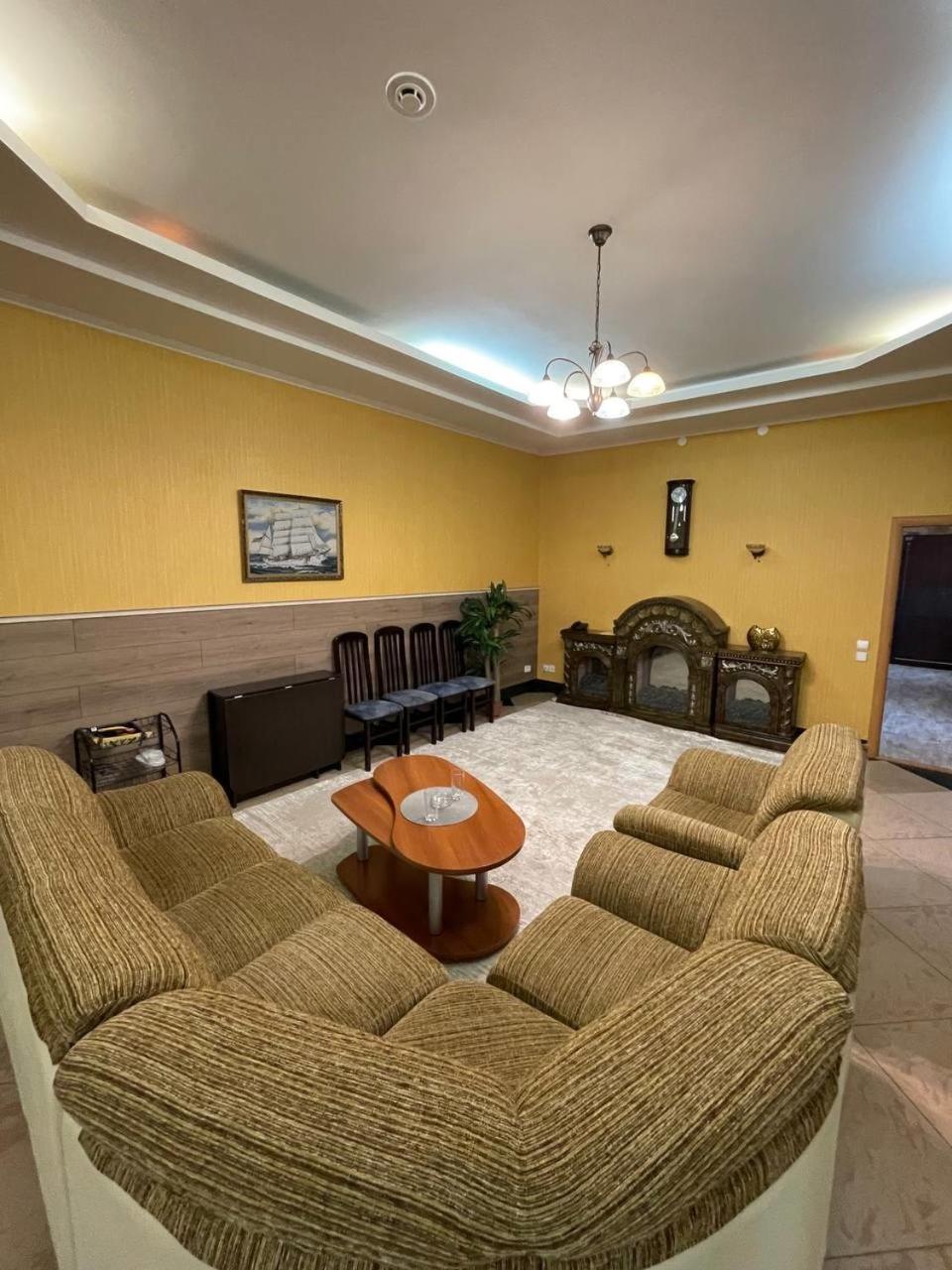 Shanyrak Hotel Темиртау Экстерьер фото